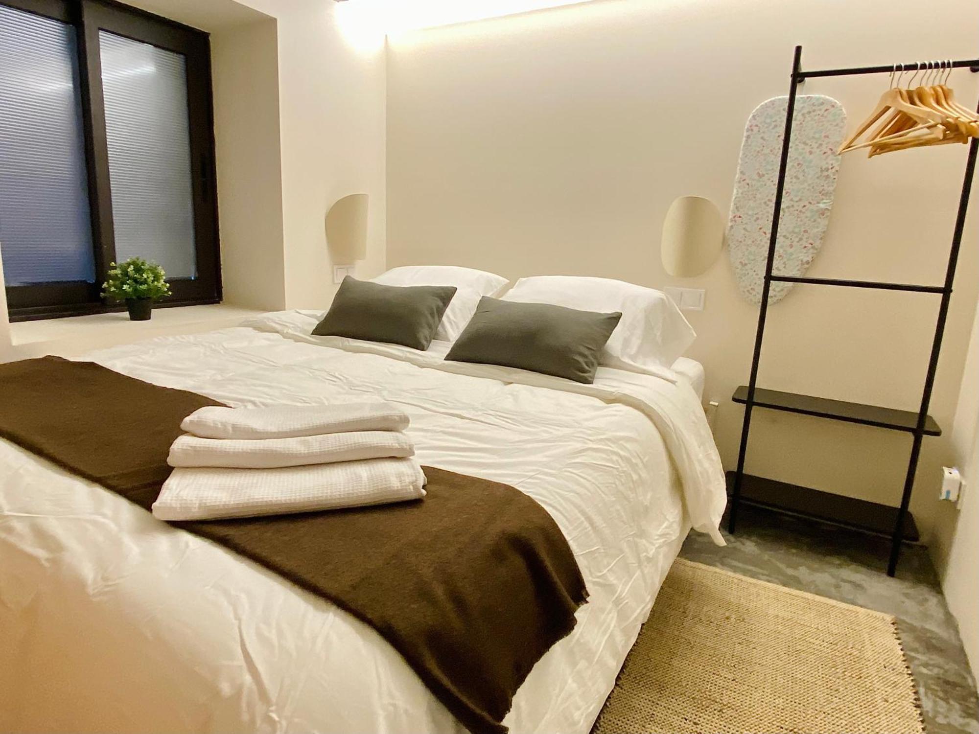 Oasis Apartments & Studios Old Town Center Barcelona Ngoại thất bức ảnh