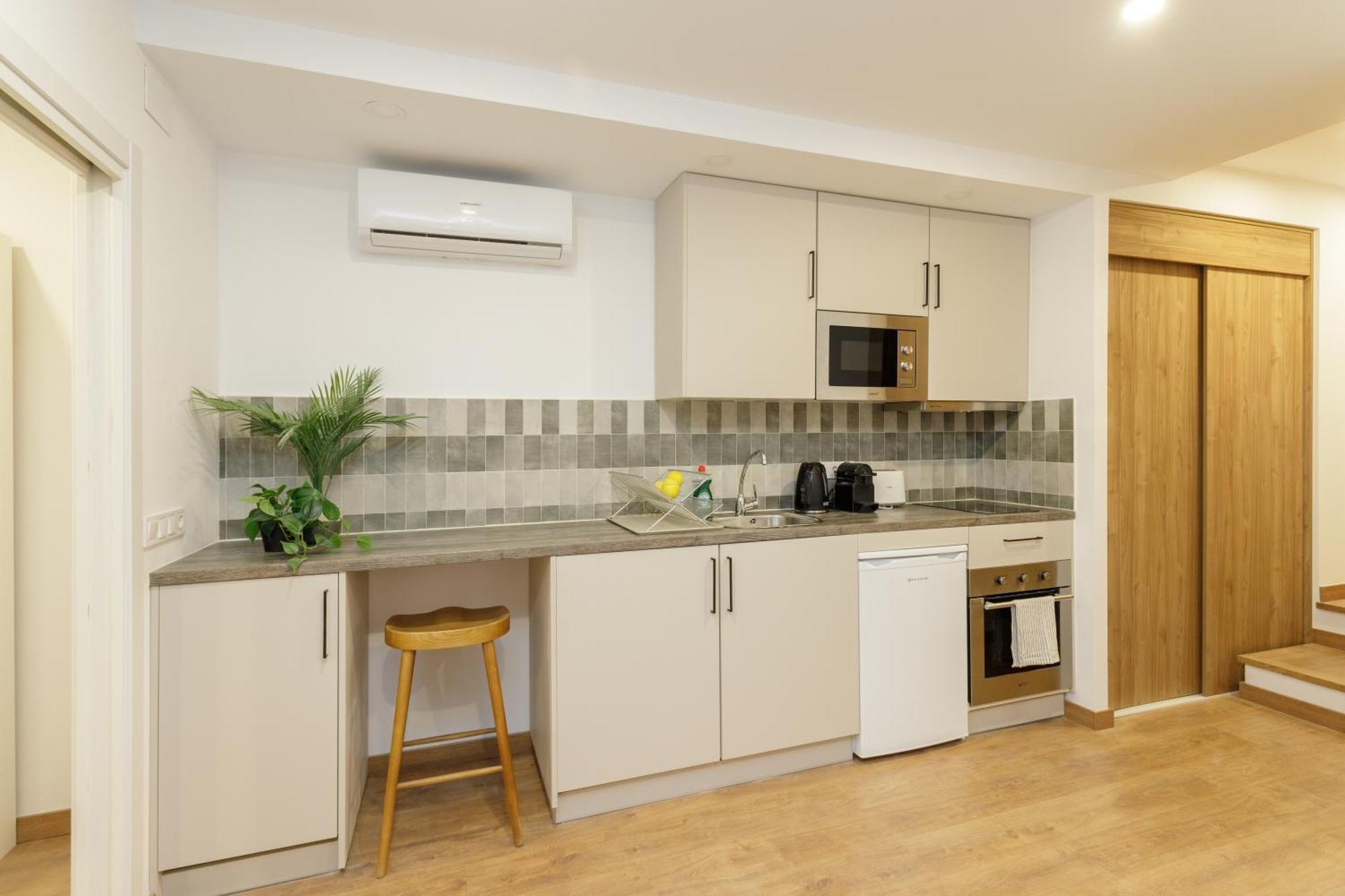 Oasis Apartments & Studios Old Town Center Barcelona Ngoại thất bức ảnh